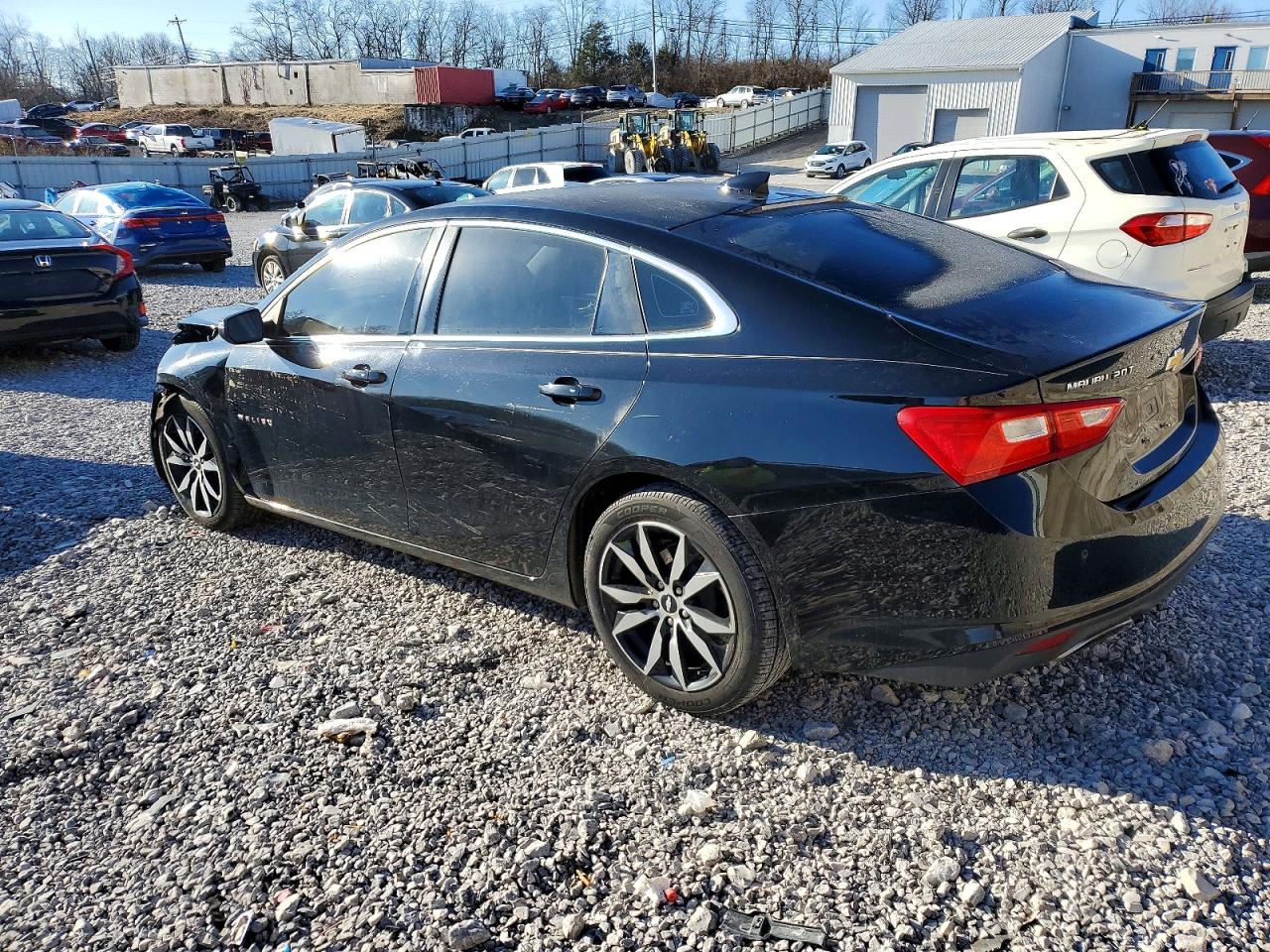 2016 CHEVROLET MALIBU LT photo 2