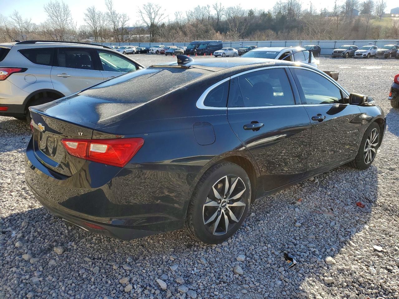 2016 CHEVROLET MALIBU LT photo 3