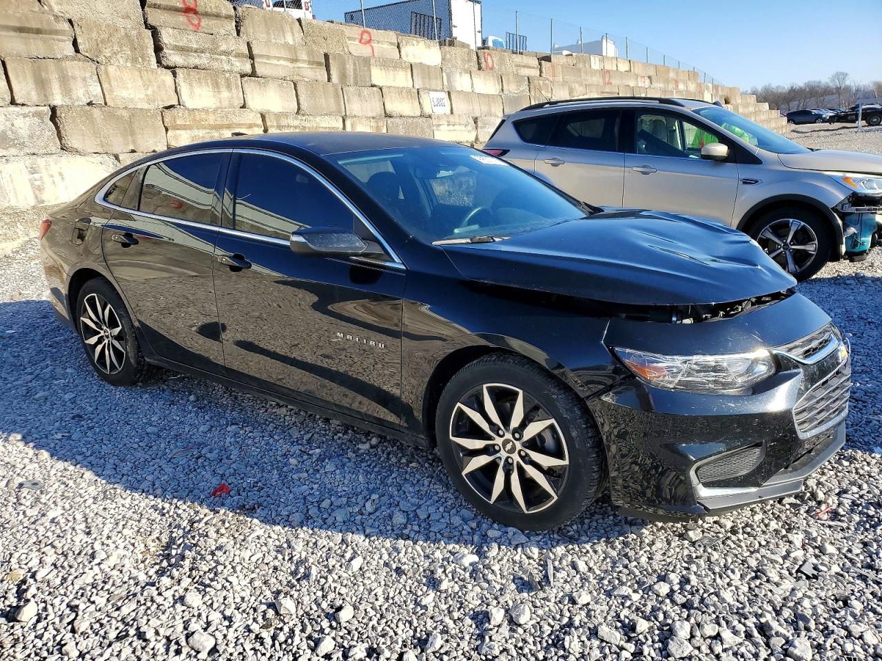 2016 CHEVROLET MALIBU LT photo 4