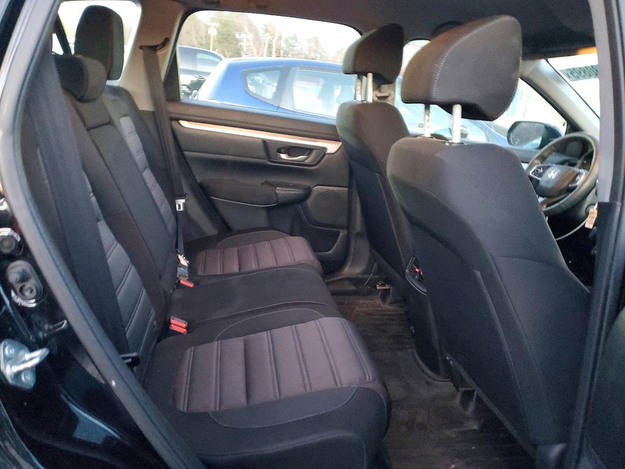 2017 HONDA CR-V LX photo 11