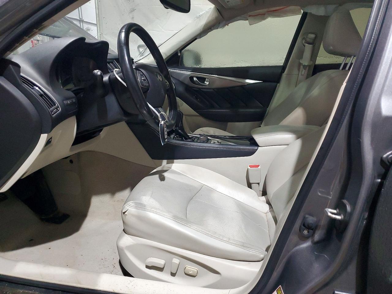 2015 INFINITI Q50 BASE photo 7