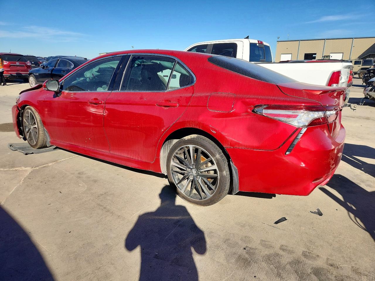 2019 TOYOTA CAMRY XSE photo 3