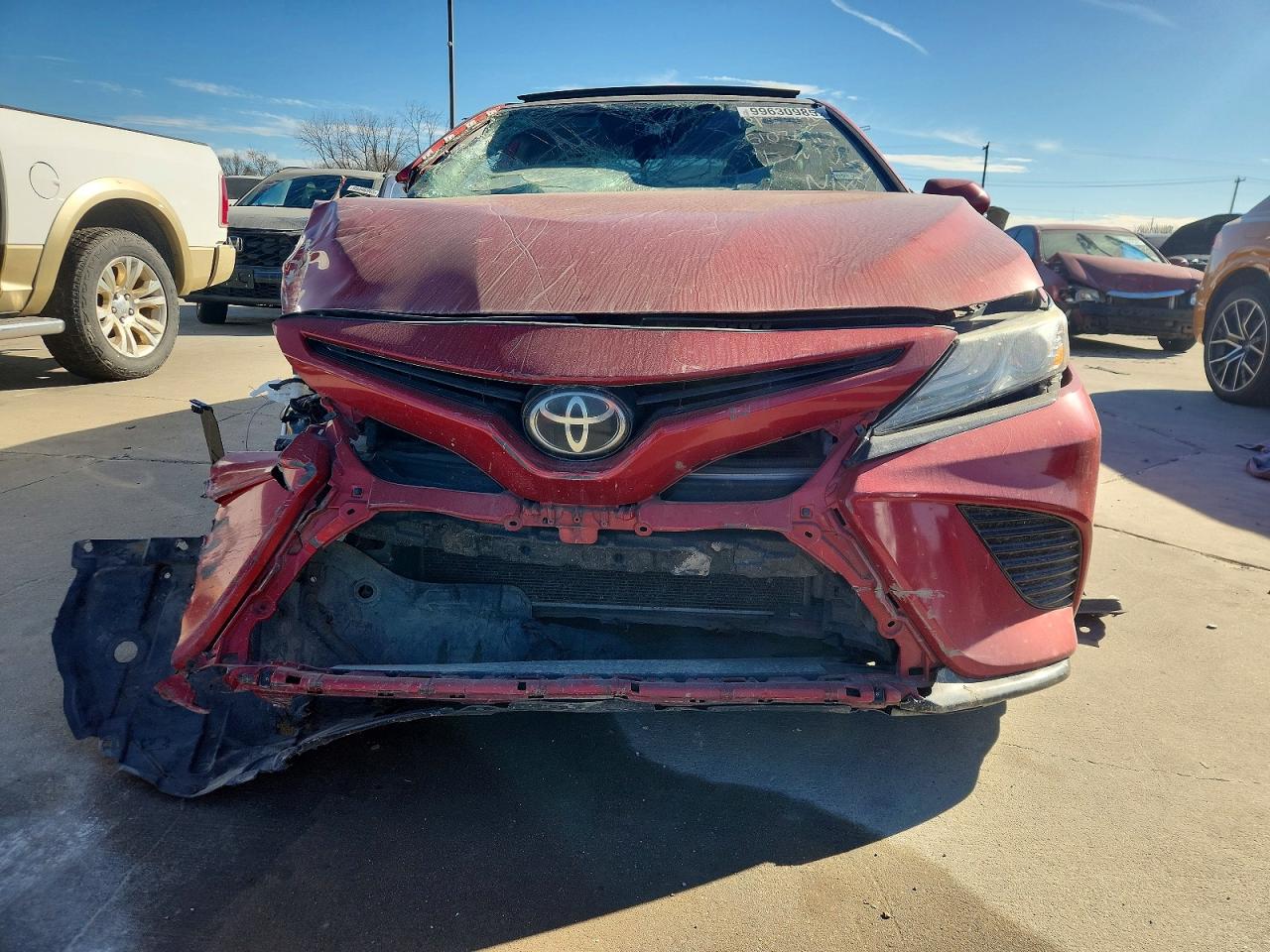 2019 TOYOTA CAMRY XSE photo 9