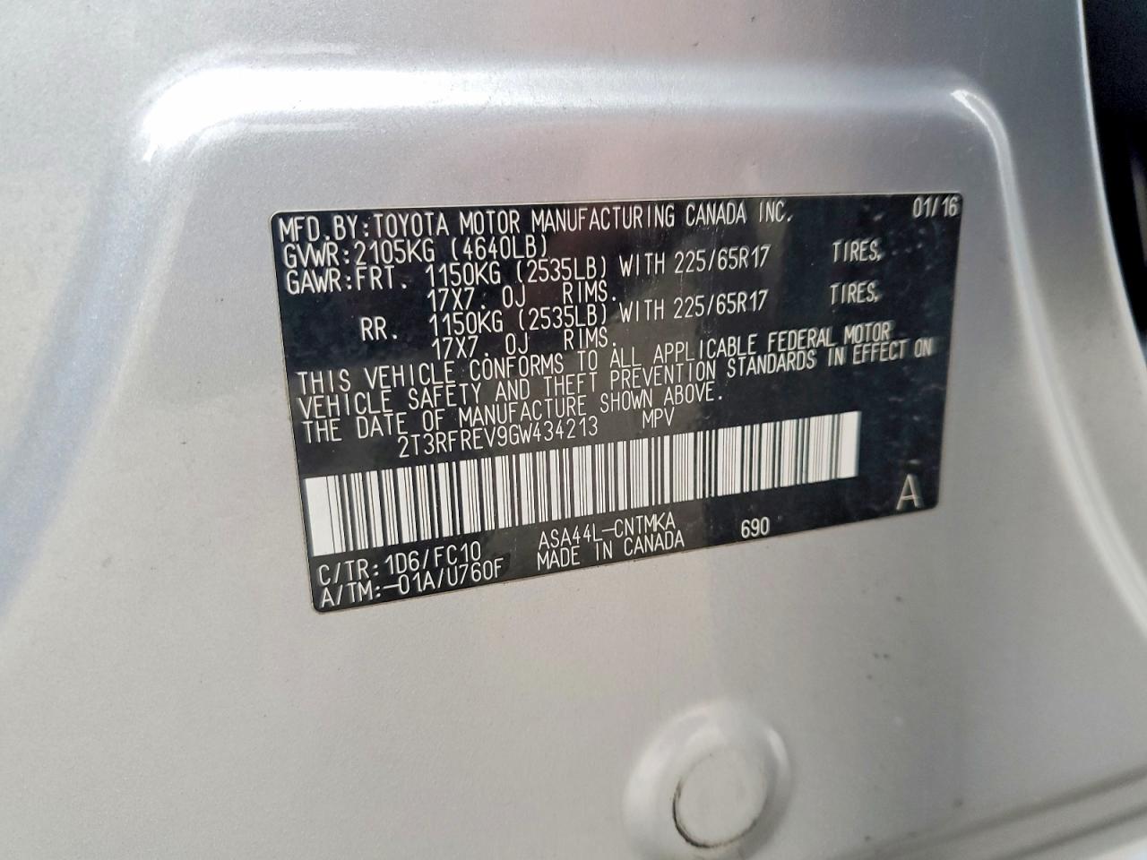 2016 TOYOTA RAV4 XLE photo 13