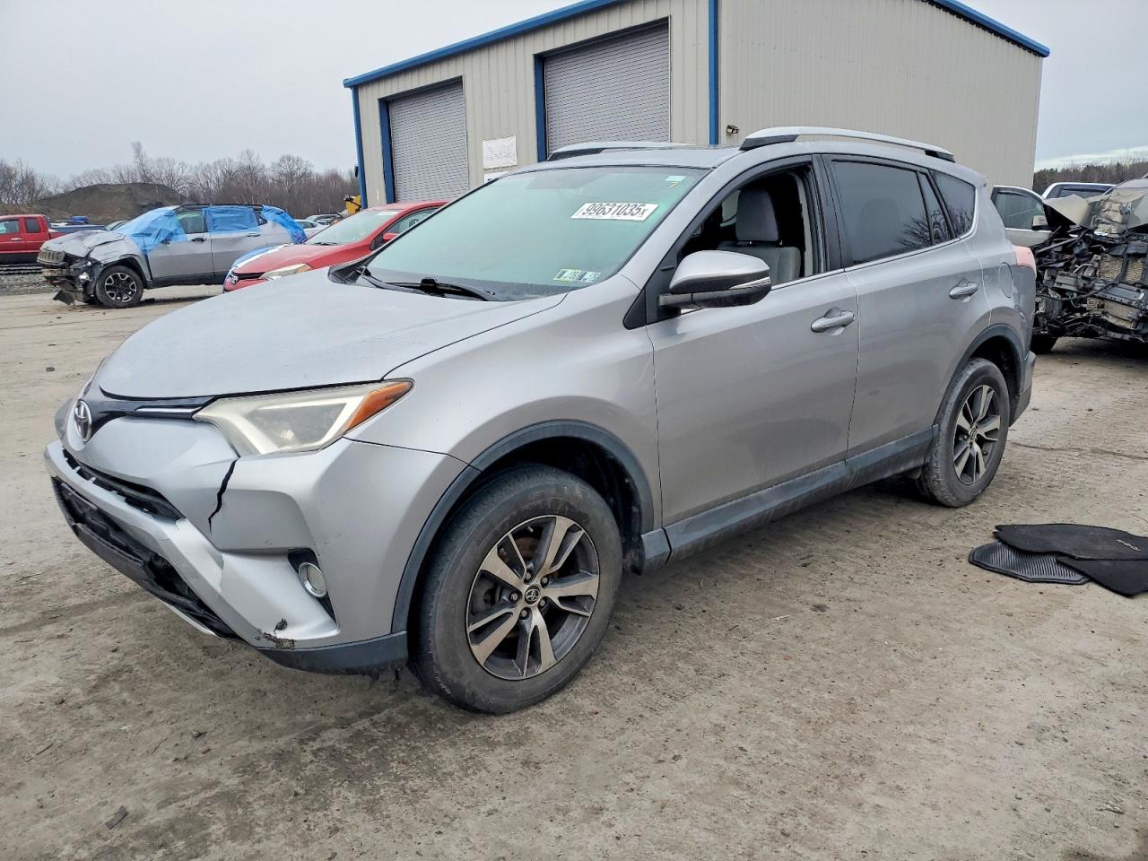2016 TOYOTA RAV4