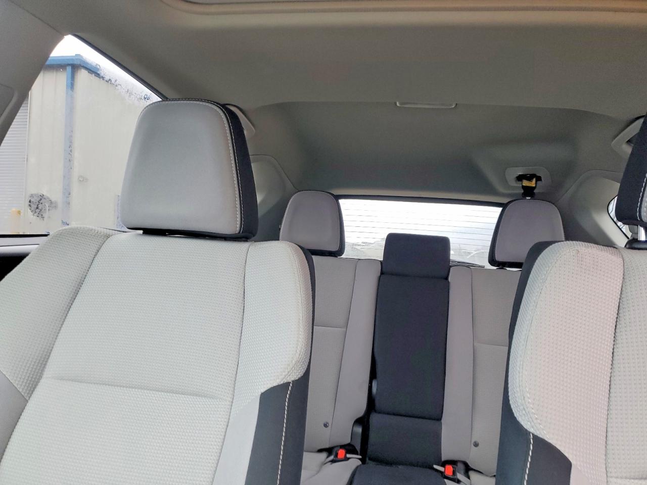 2016 TOYOTA RAV4 XLE photo 10