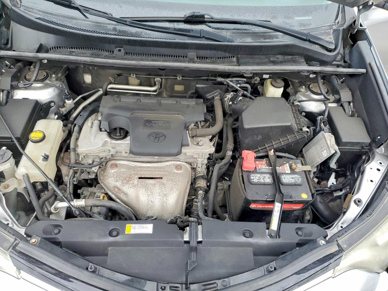 2016 TOYOTA RAV4 XLE photo 12