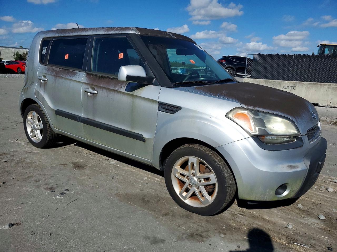 2011 KIA SOUL + photo 4