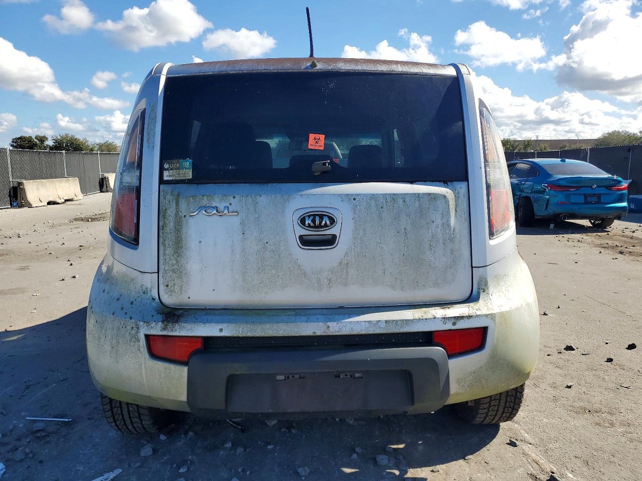 2011 KIA SOUL + photo 6