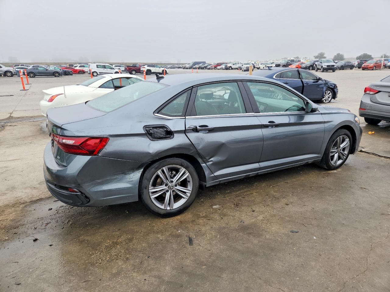 2024 VOLKSWAGEN JETTA SE photo 3
