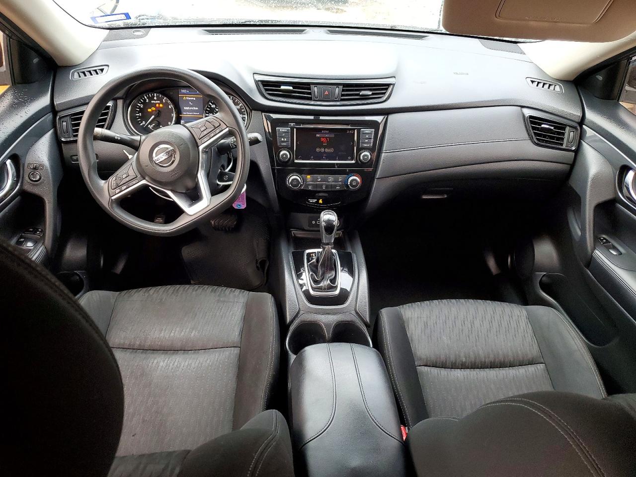 2018 NISSAN ROGUE S photo 8
