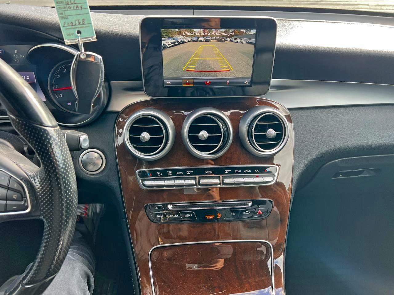 2017 MERCEDES-BENZ GLC 300 photo 9