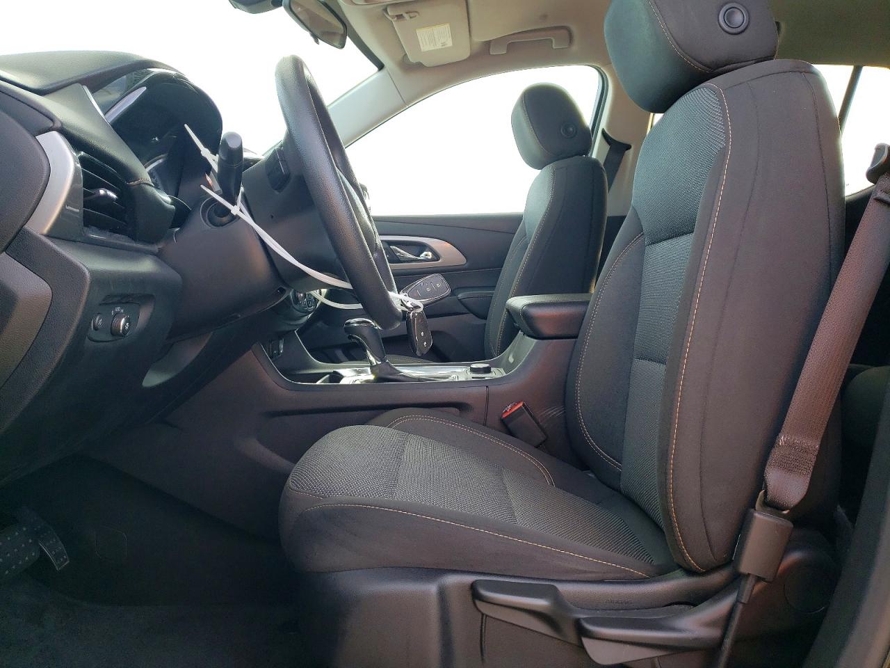 2019 CHEVROLET TRAVERSE LS photo 7
