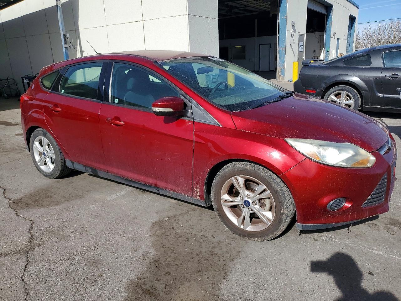 2014 FORD FOCUS SE photo 4