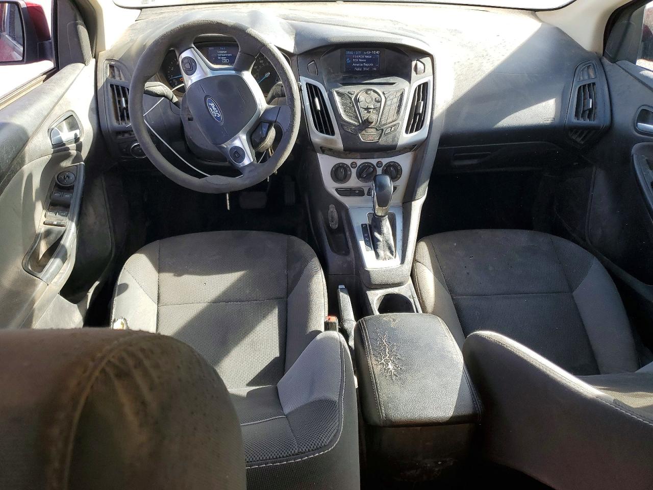 2014 FORD FOCUS SE photo 8