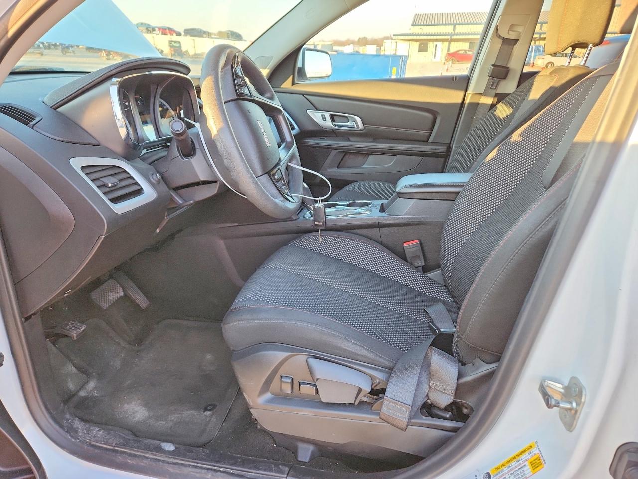 2017 GMC TERRAIN SLE photo 7