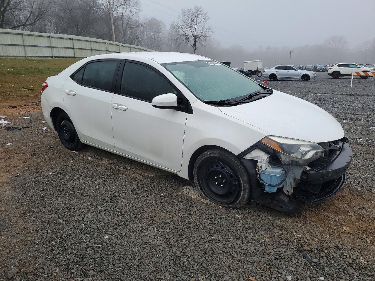 2015 TOYOTA COROLLA L photo 4