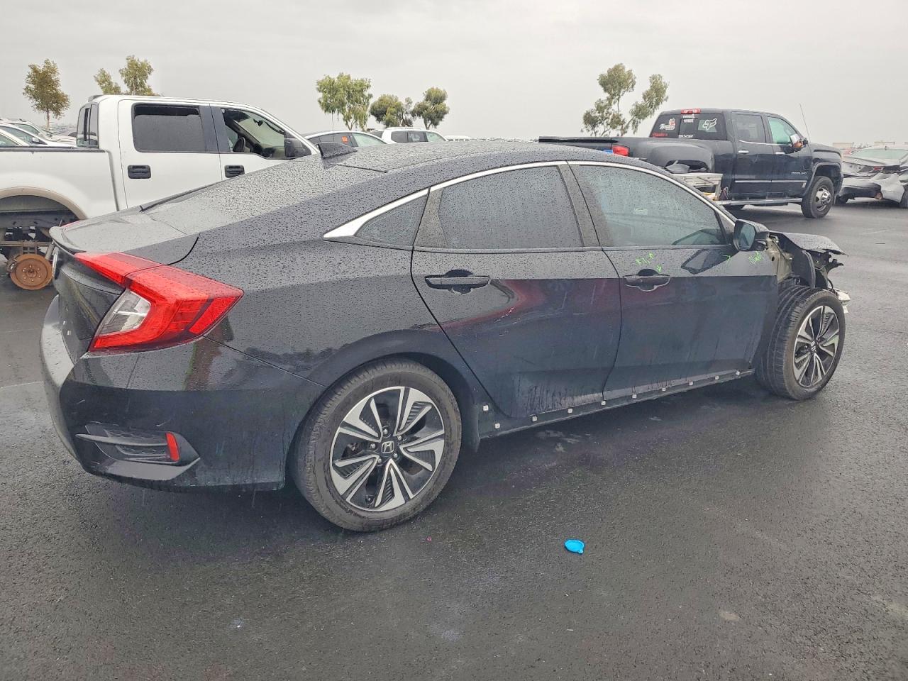 2017 HONDA CIVIC EXL photo 3