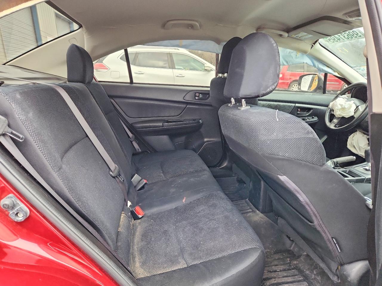 2014 SUBARU IMPREZA photo 11