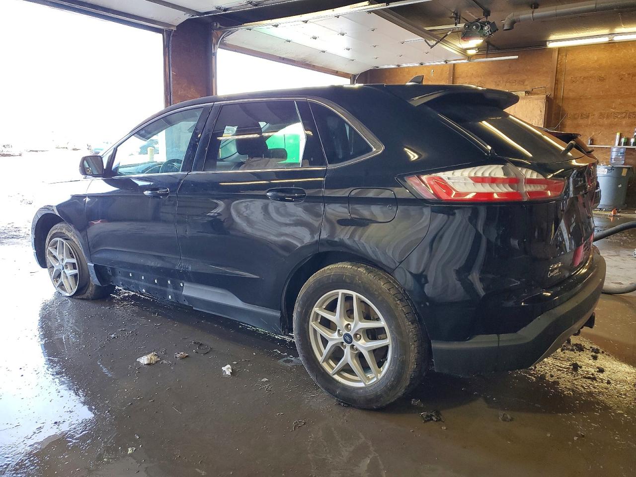 2021 FORD EDGE SEL photo 2