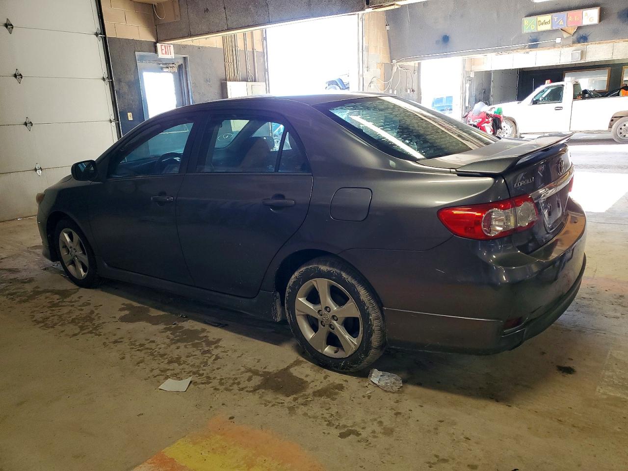 2012 TOYOTA COROLLA BASE photo 4
