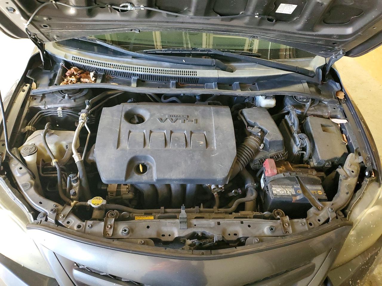 2012 TOYOTA COROLLA BASE photo 31
