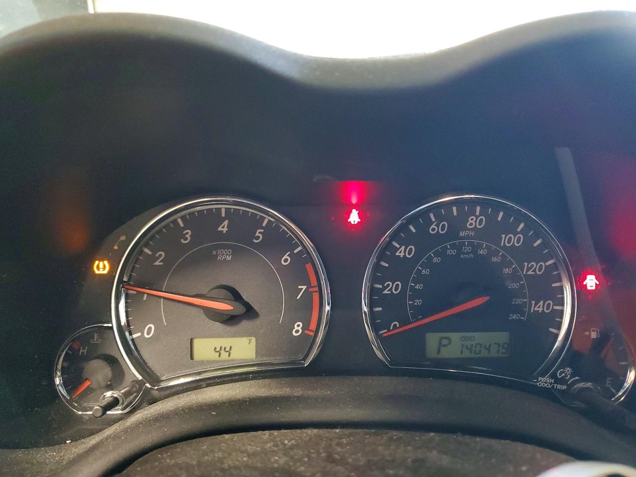 2012 TOYOTA COROLLA BASE photo 25