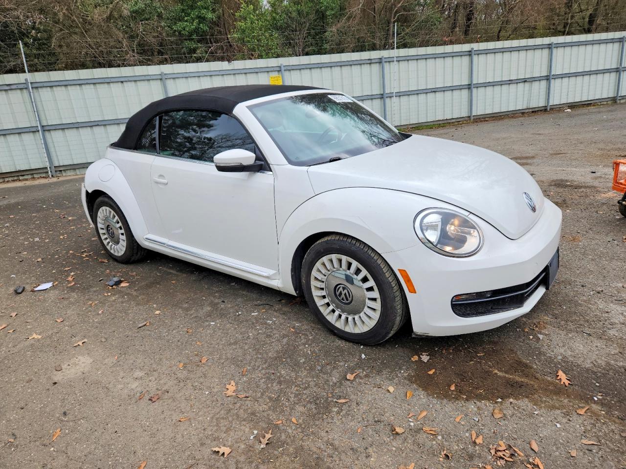 2013 VOLKSWAGEN BEETLE photo 13