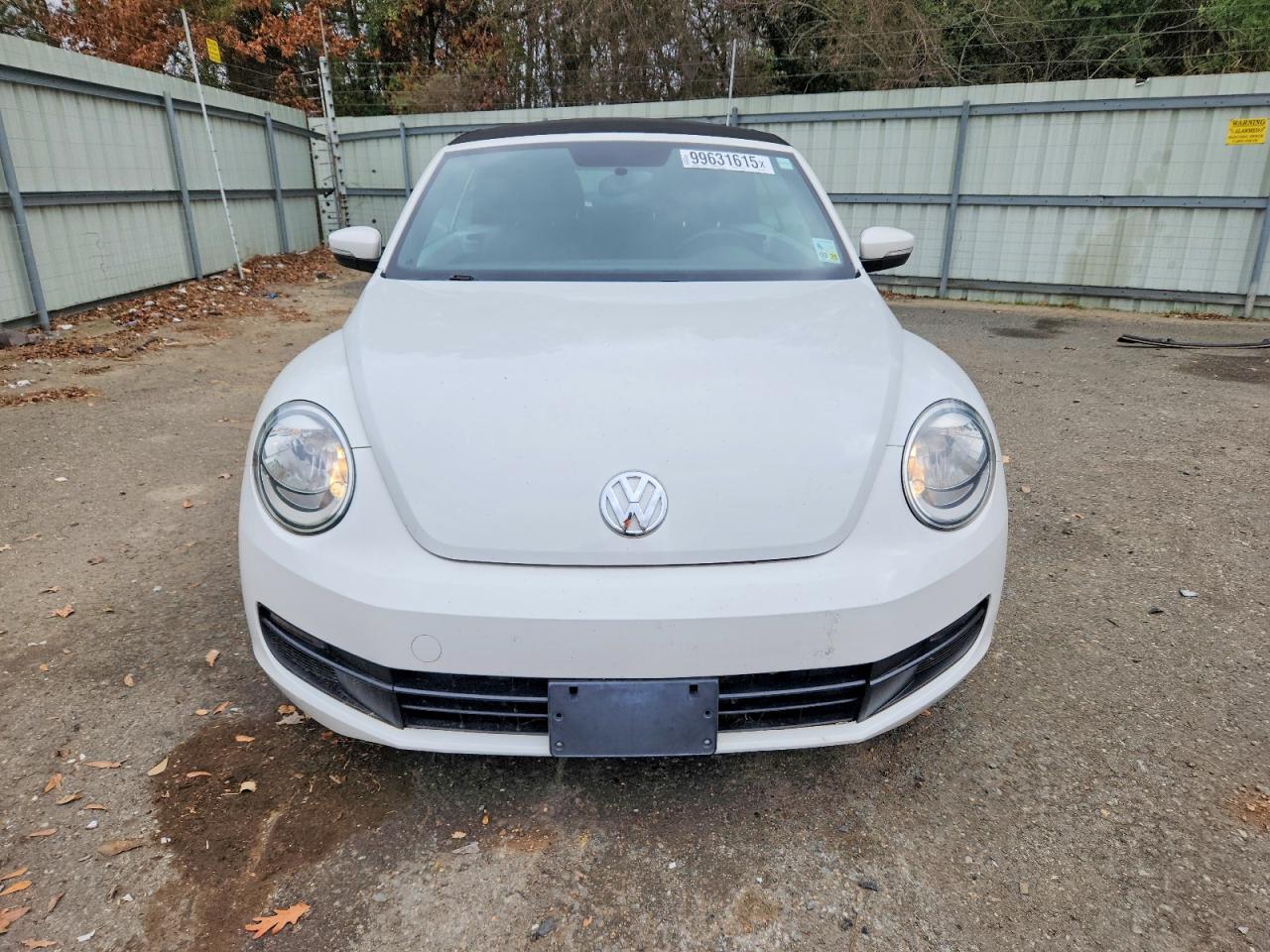 2013 VOLKSWAGEN BEETLE photo 17