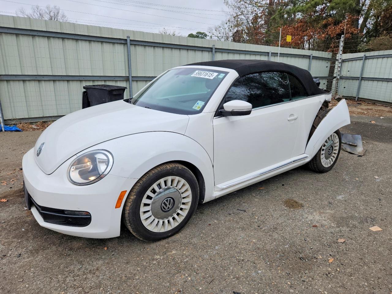 2013 VOLKSWAGEN BEETLE