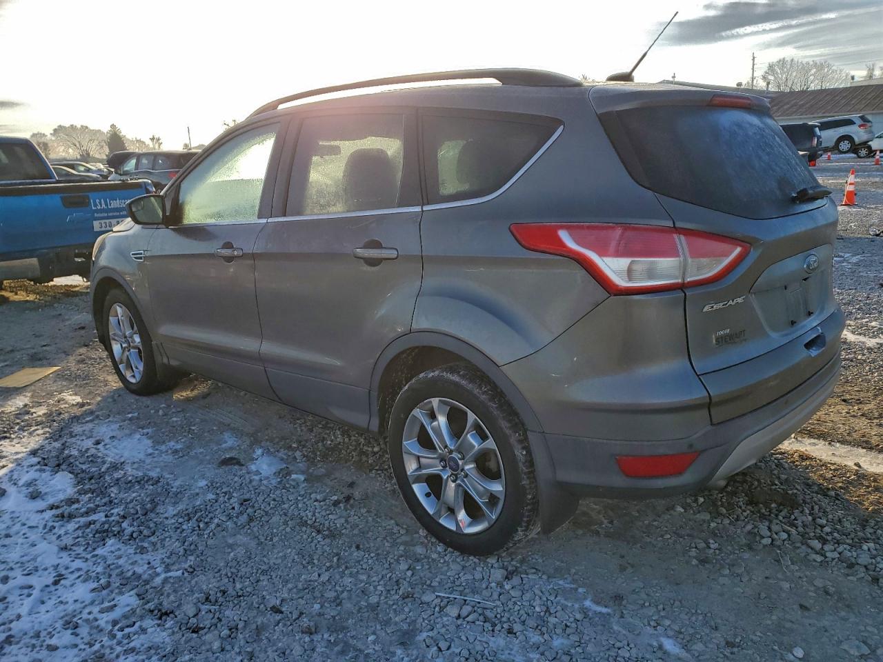 2014 FORD ESCAPE SE photo 2