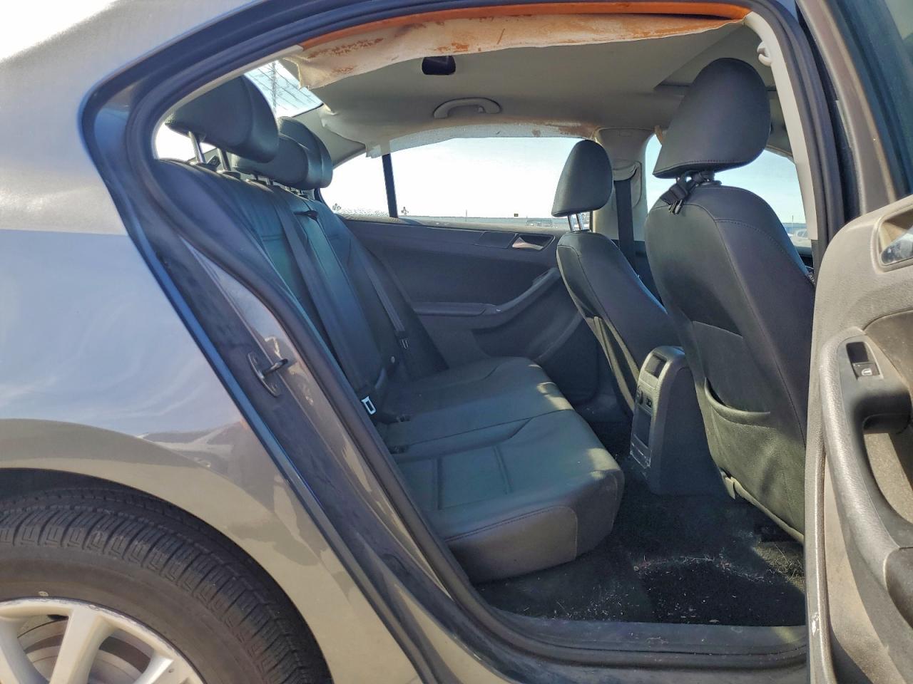 2012 VOLKSWAGEN JETTA SE photo 10