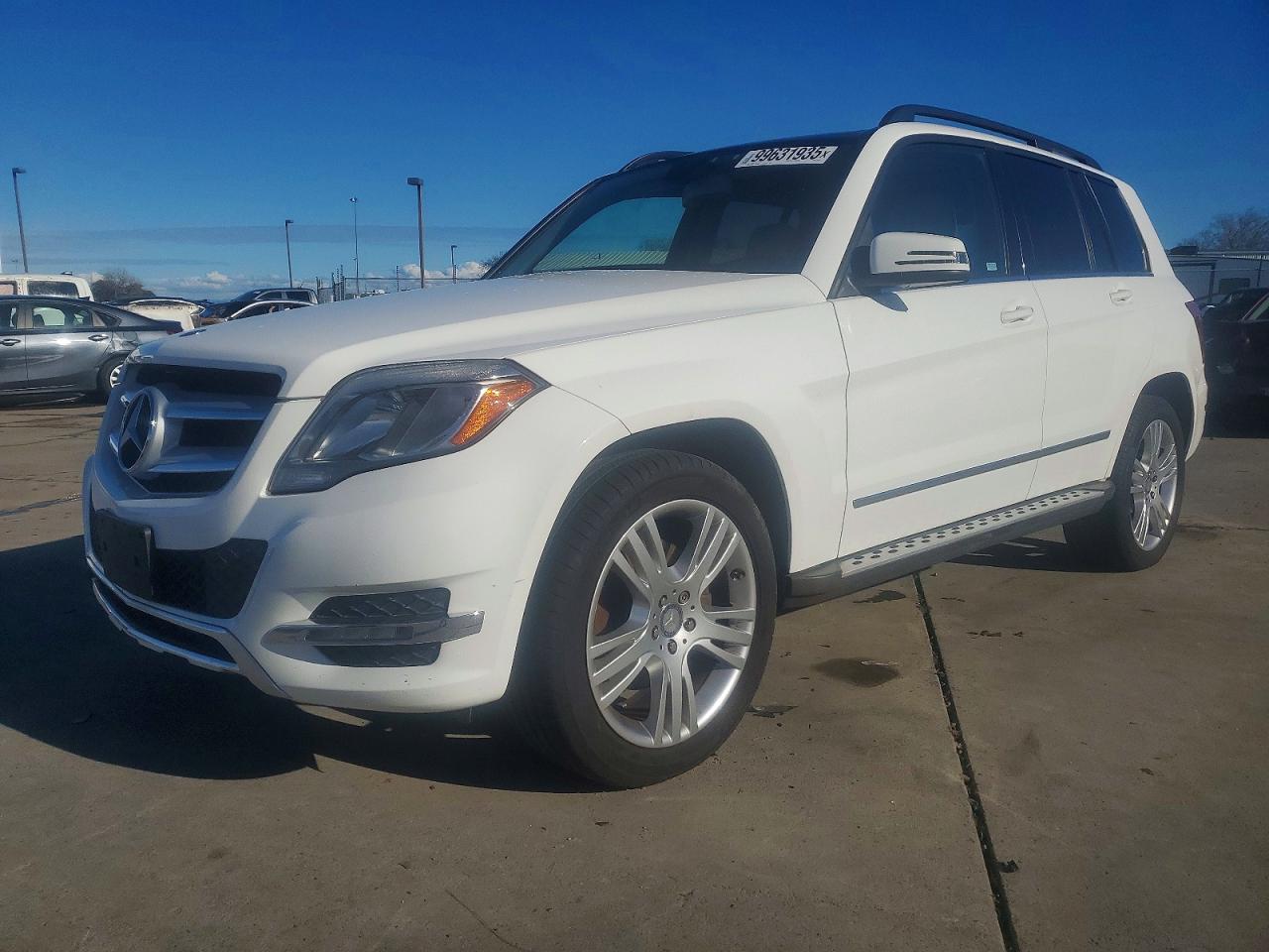 2015 MERCEDES-BENZ GLK