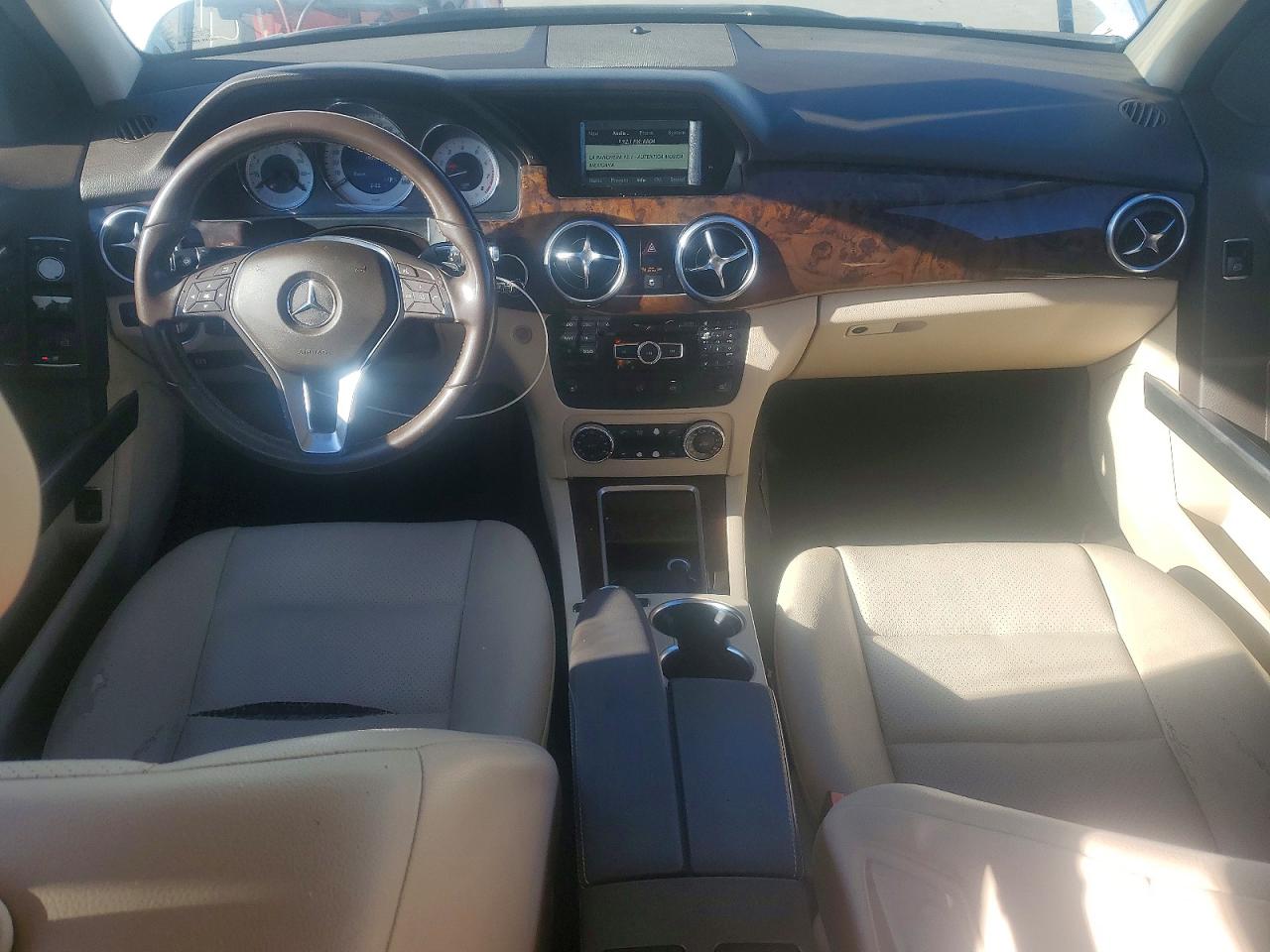 2015 MERCEDES-BENZ GLK 350 photo 8