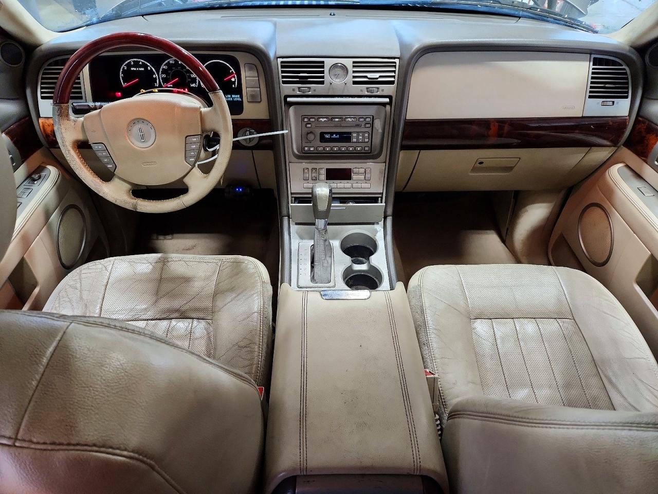 2004 LINCOLN NAVIGATOR photo 8