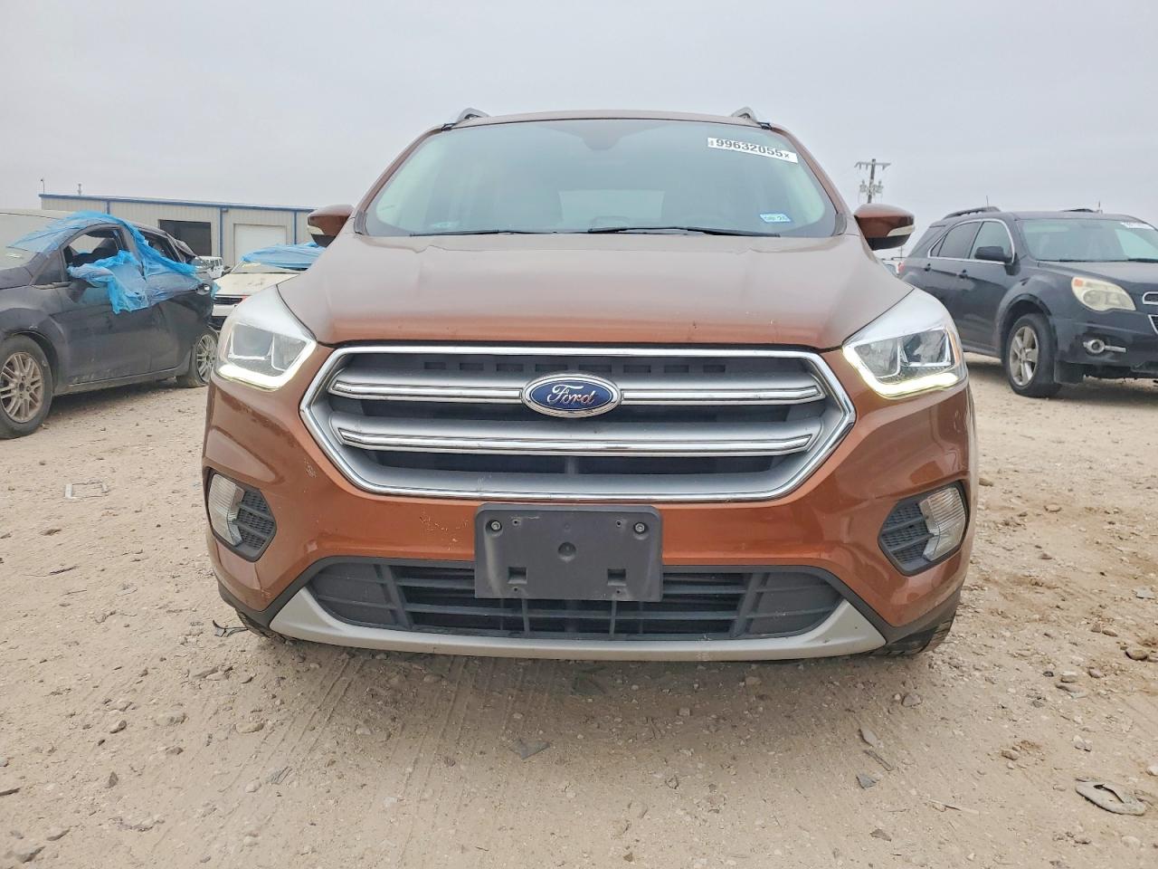 2017 FORD ESCAPE TITANIUM photo 5