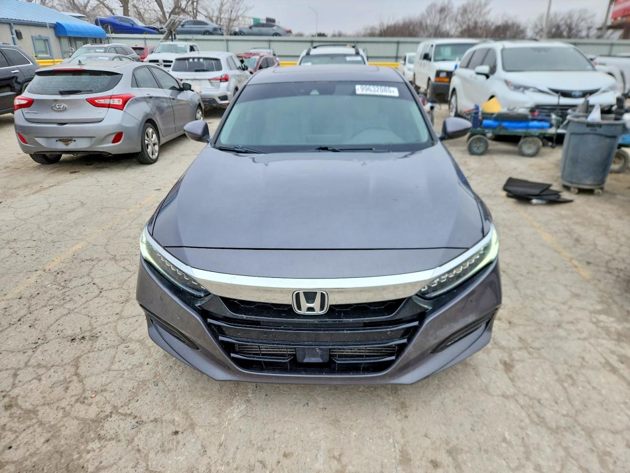 2018 HONDA ACCORD TOURING photo 5