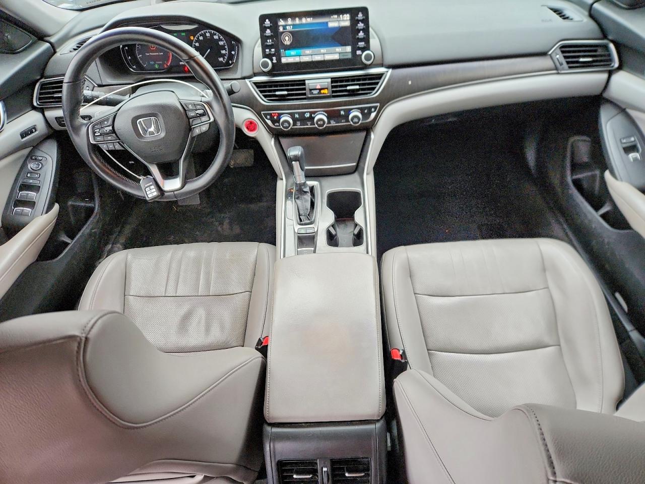 2018 HONDA ACCORD TOURING photo 8