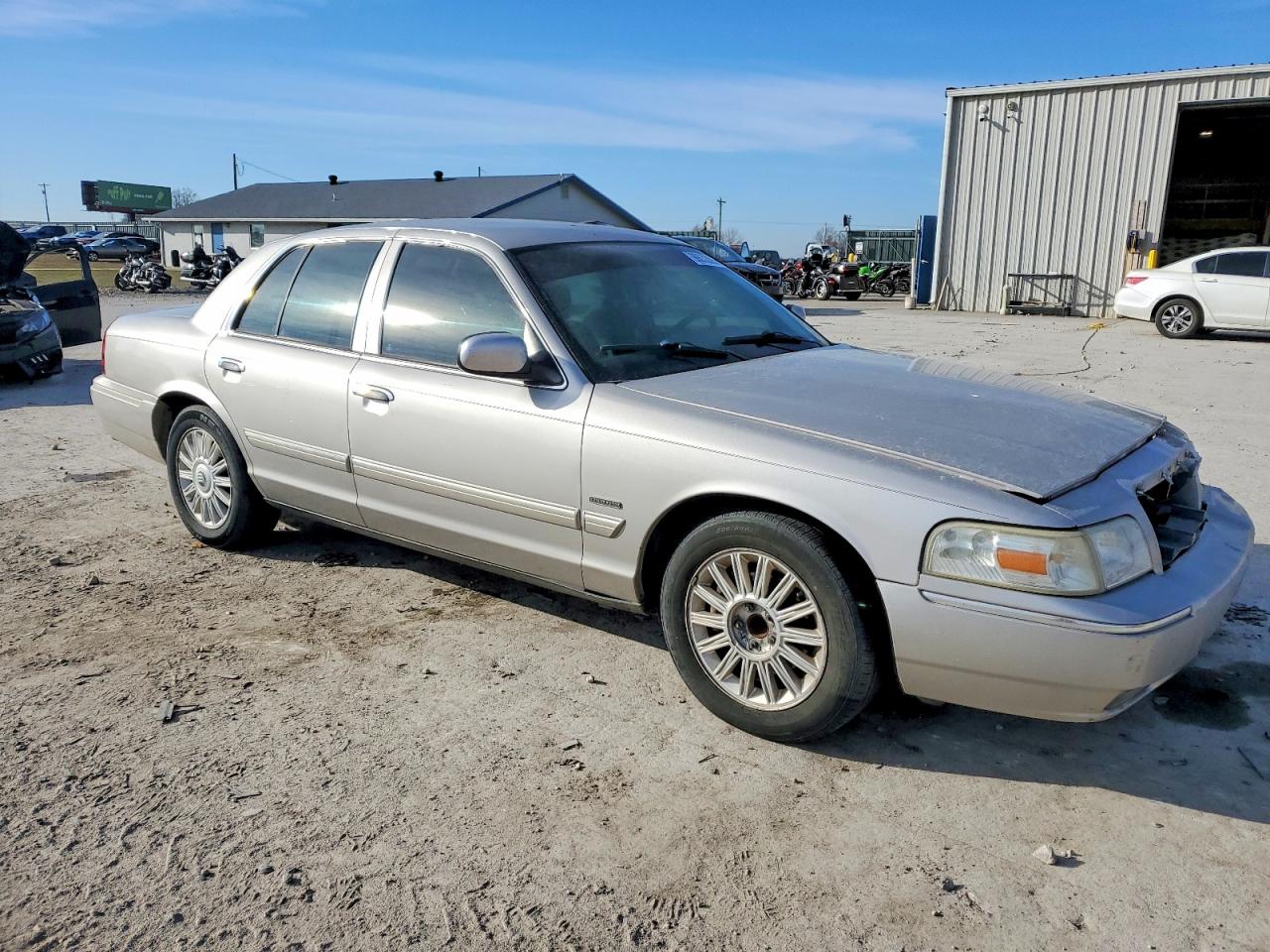 2009 MERCURY GRAND MARQUIS LS photo 4