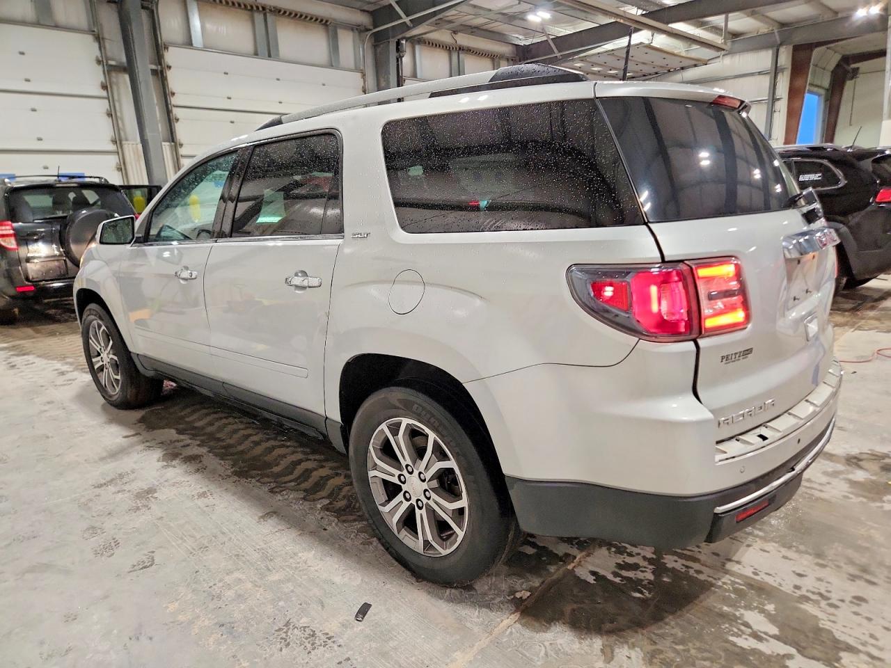 2016 GMC ACADIA SLT-1 photo 2