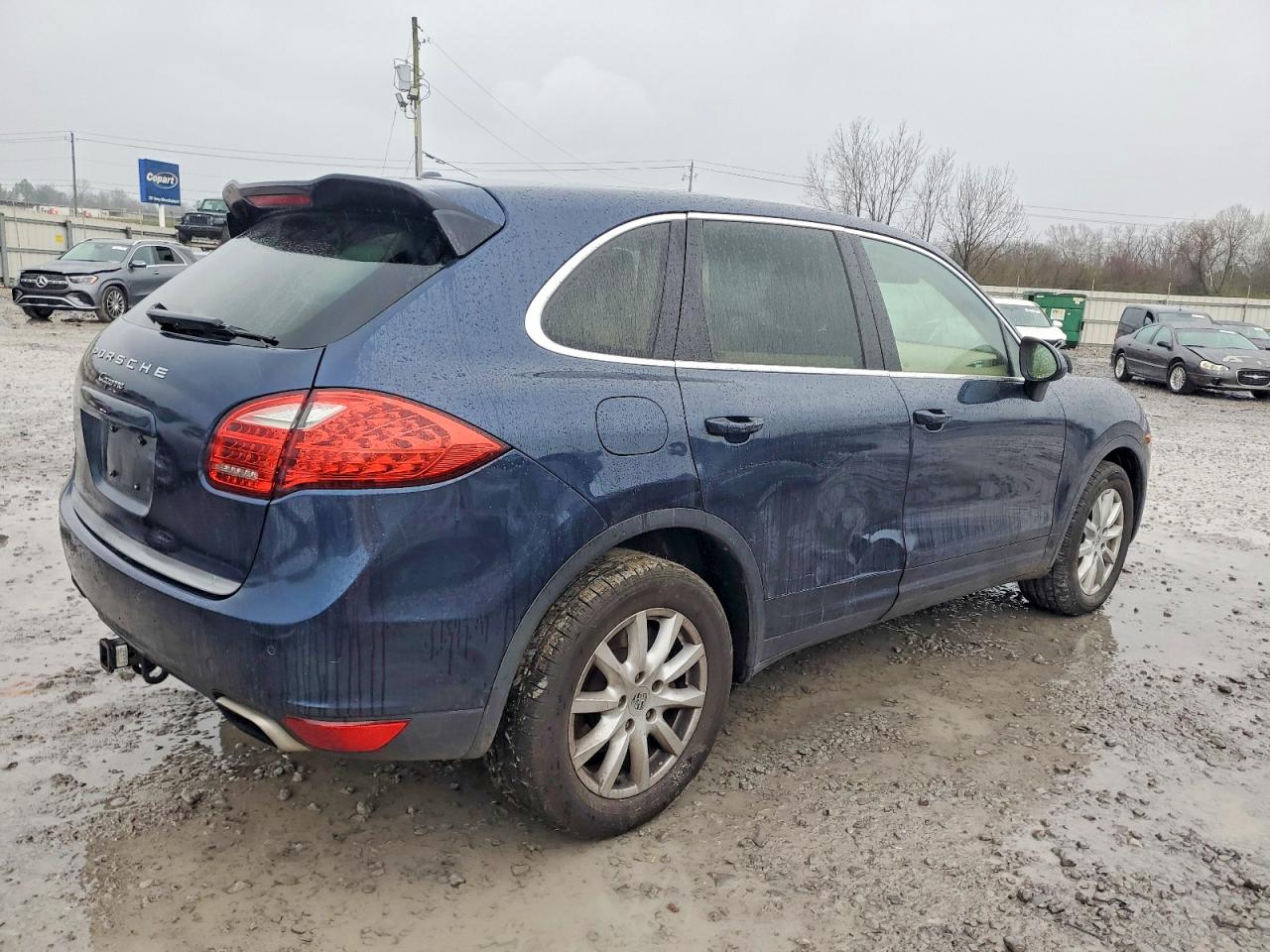 2012 PORSCHE CAYENNE photo 3