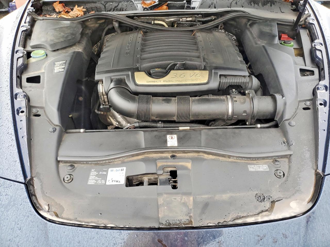 2012 PORSCHE CAYENNE photo 12