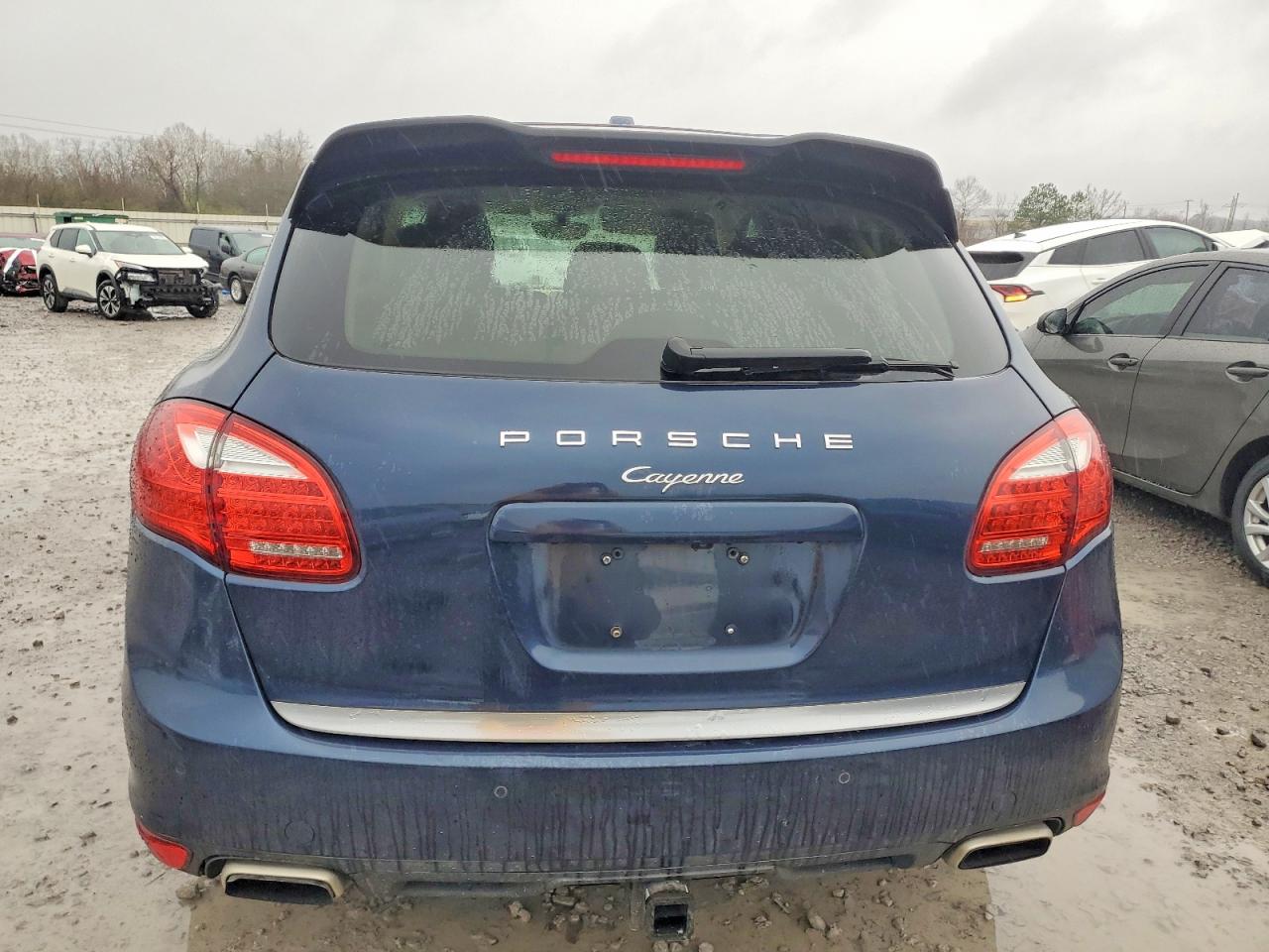 2012 PORSCHE CAYENNE photo 6