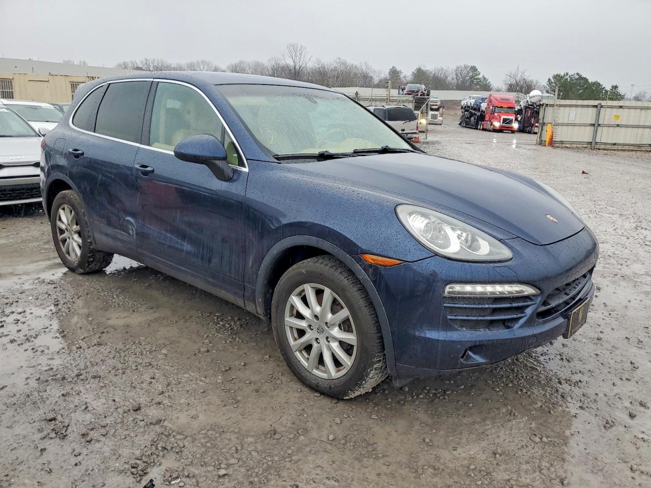 2012 PORSCHE CAYENNE photo 4