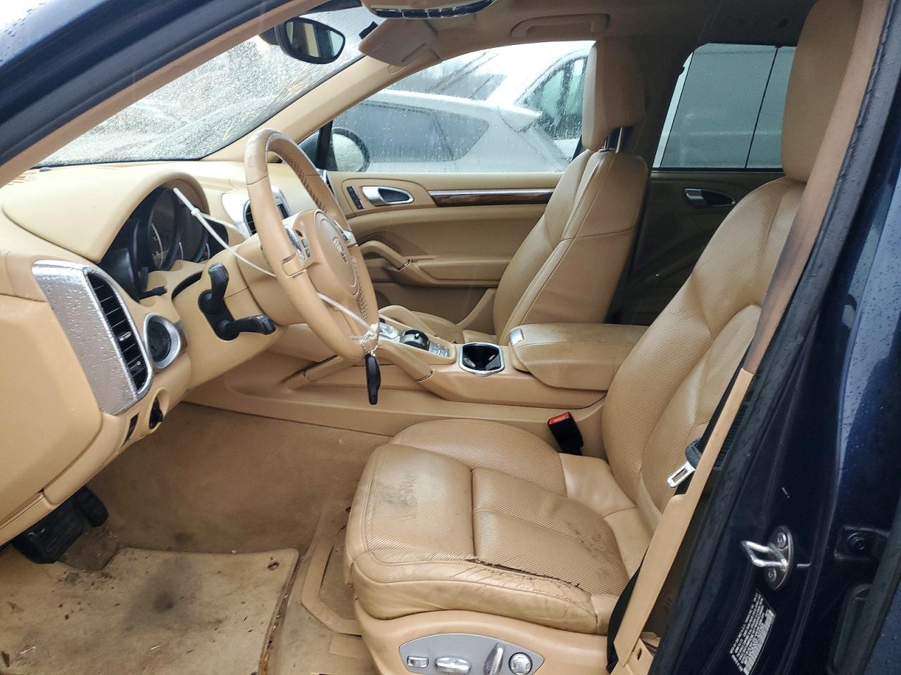 2012 PORSCHE CAYENNE photo 7