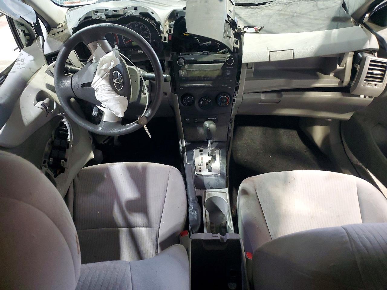 2010 TOYOTA COROLLA BASE photo 8