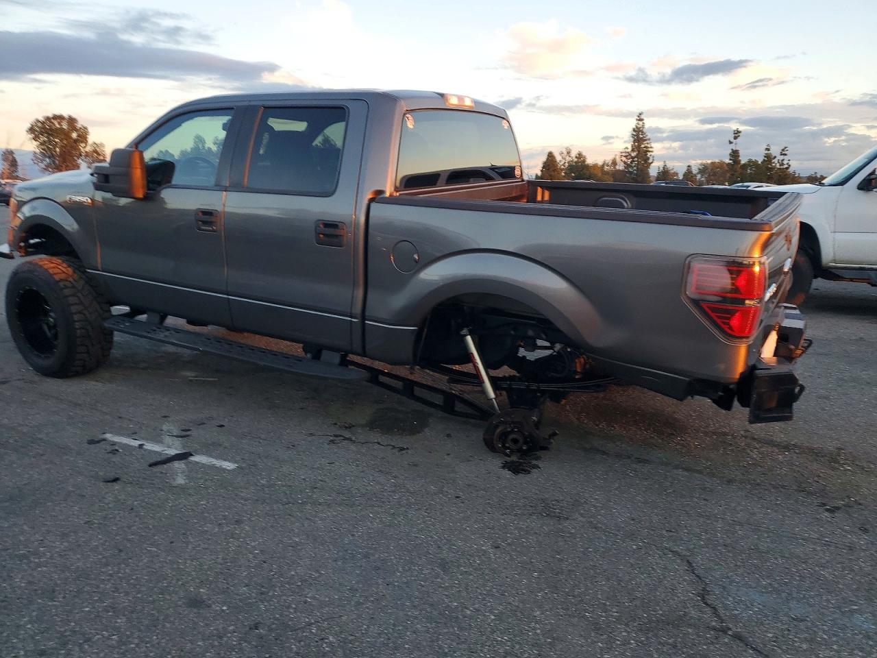 2013 FORD F150 SUPERCREW photo 2
