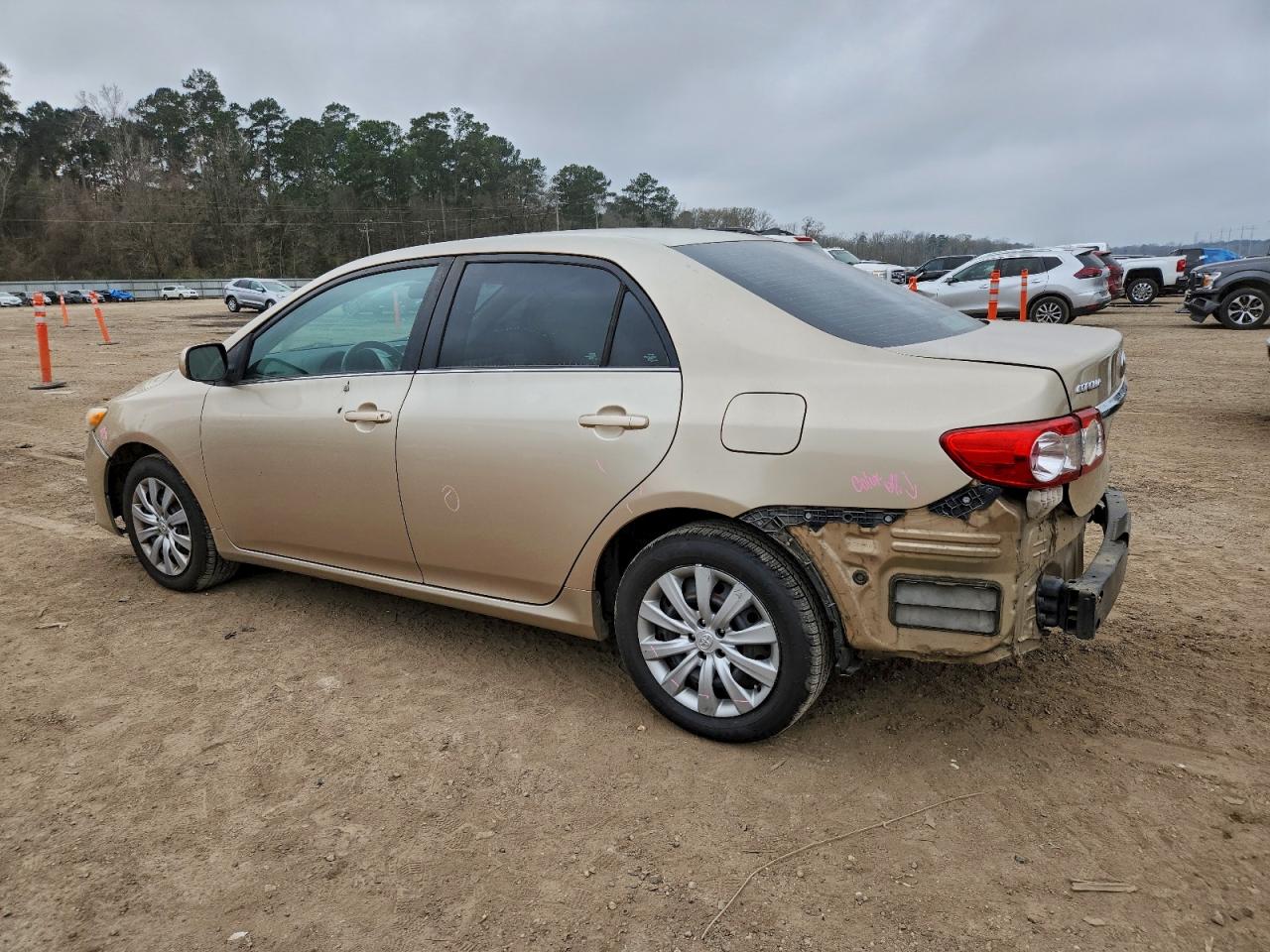 2013 TOYOTA COROLLA BASE photo 2