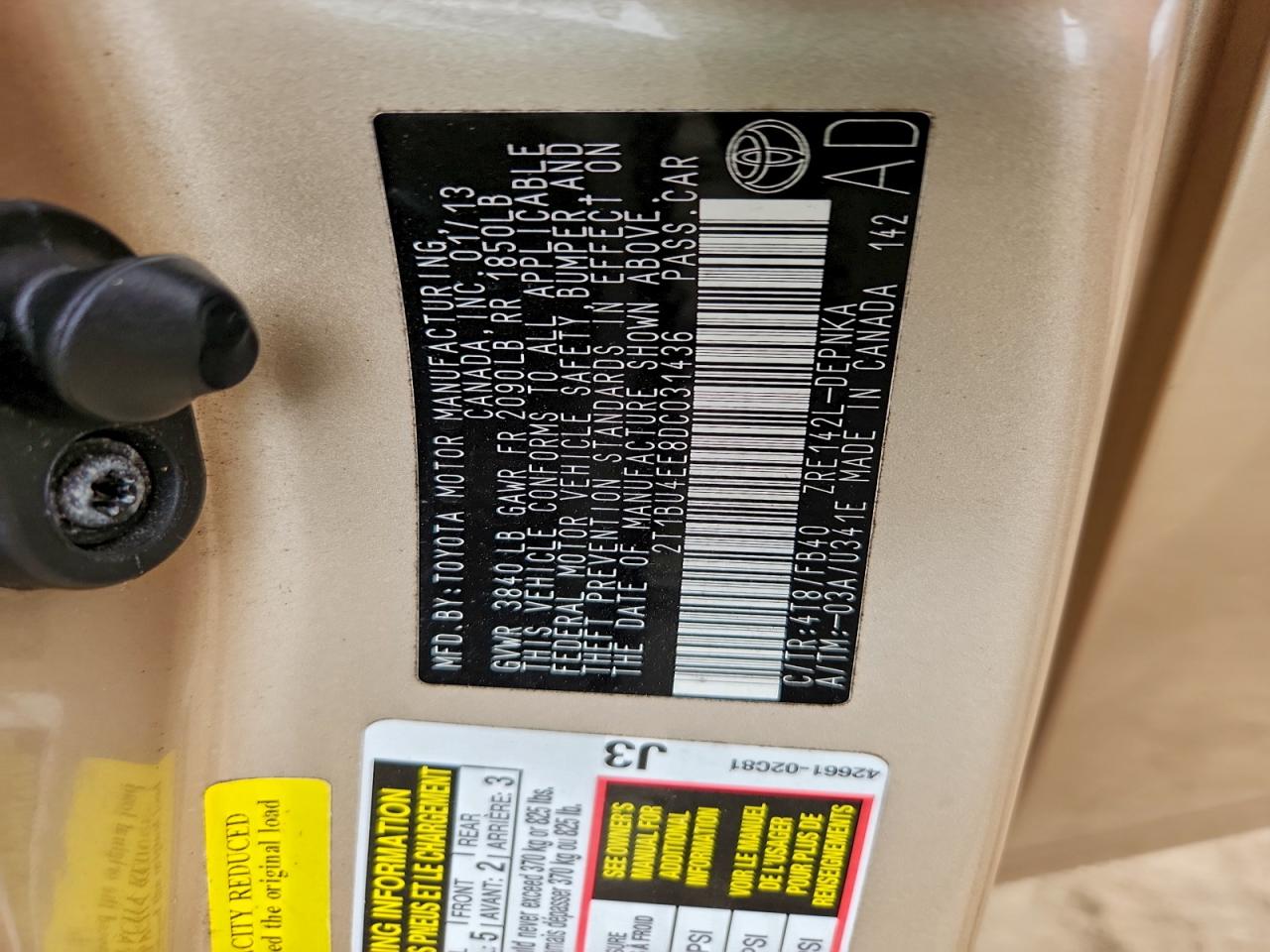 2013 TOYOTA COROLLA BASE photo 13
