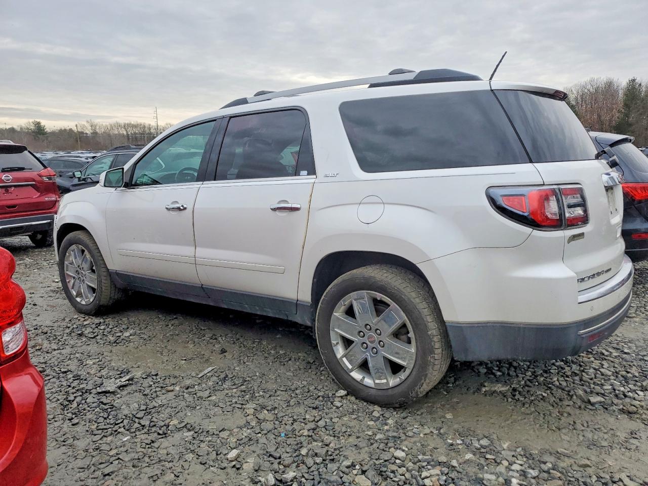 2017 GMC ACADIA LIMITED SLT-2 photo 2